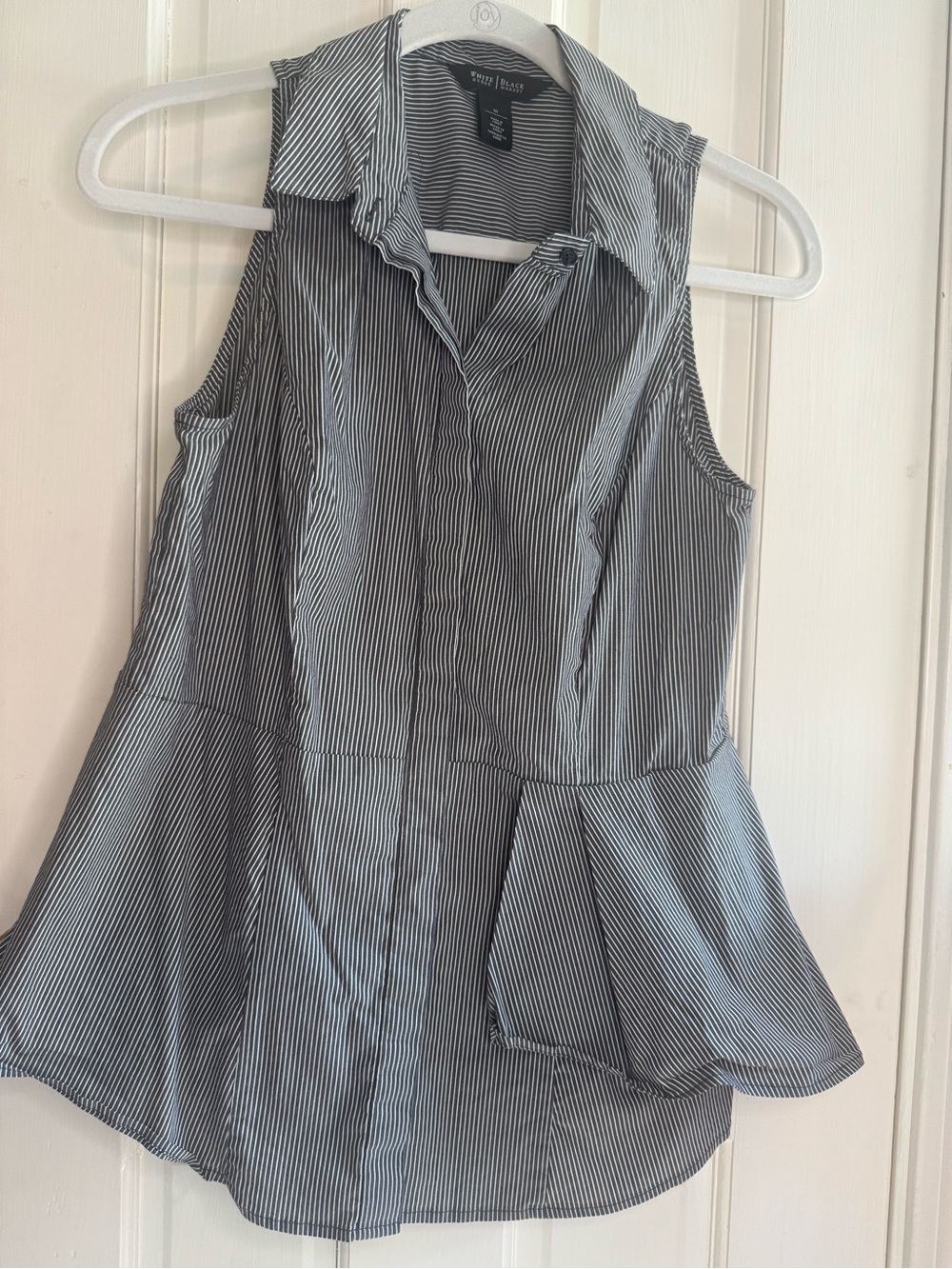 White House Black Market Gray and White Striped Sleeveless Blouse Peplum Poplin - Picture 2 of 10
